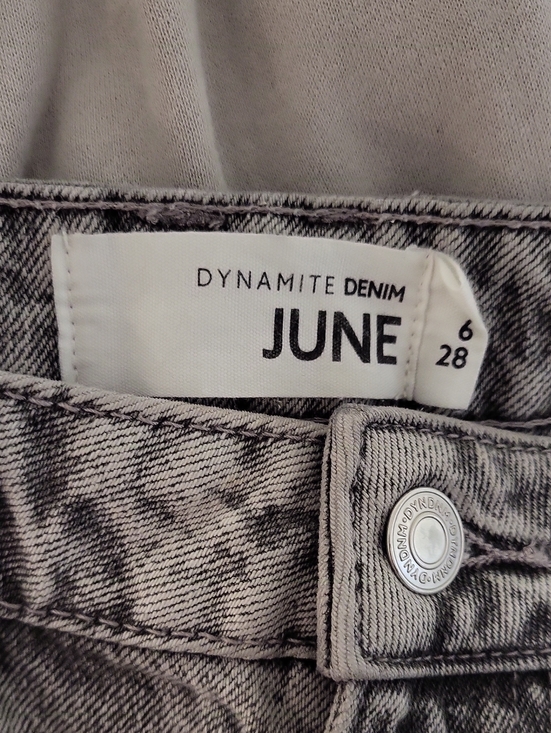 Dynamite Denim - Dynamite Horseshoe Gray Acid Wash Jeans
